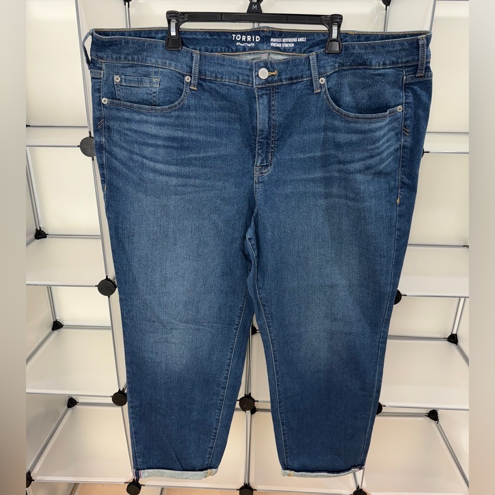 Torrid Vintage High Rise Stretch Perfect Boyfriend Ankle Jeans Size 24R